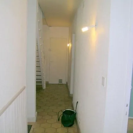 House - Grande Maison - Piscine- Wifi- Proche Plage Et Centre -acces Direct A La Piste Cyclable- Ferienhaus *
