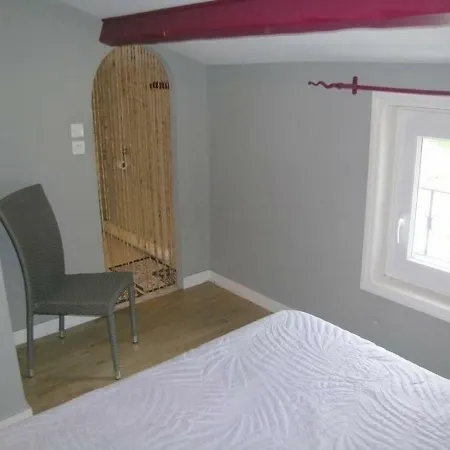House - Grande Maison - Piscine- Wifi- Proche Plage Et Centre -acces Direct A La Piste Cyclable- Ferienhaus *