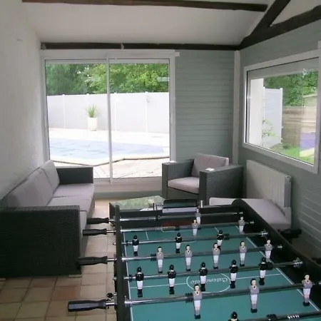 House - Grande Maison - Piscine- Wifi- Proche Plage Et Centre -acces Direct A La Piste Cyclable- La Tremblade