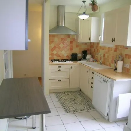 House - Grande Maison - Piscine- Wifi- Proche Plage Et Centre -acces Direct A La Piste Cyclable- Ferienhaus *
